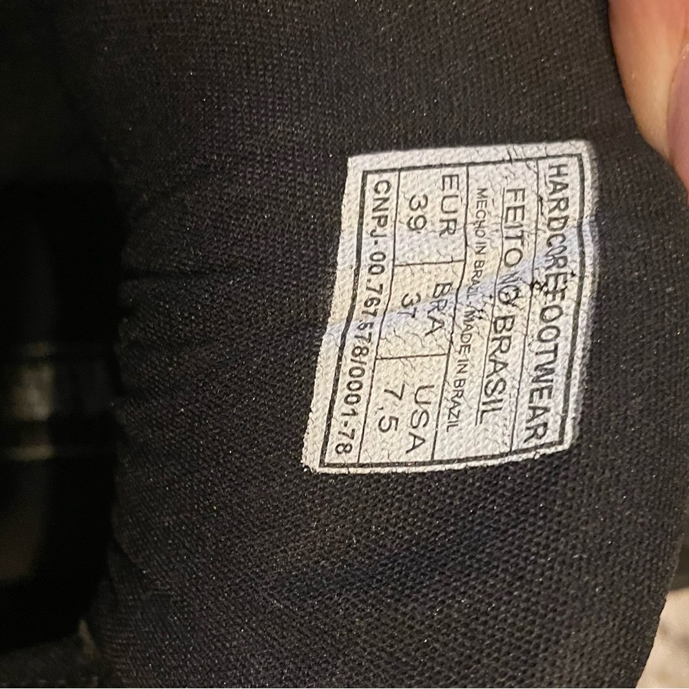 Labellamafia High Top Sneaker - Picture 3 of 6